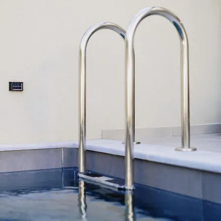 Villa No7 Pool House *