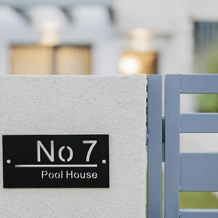 No7 Pool House